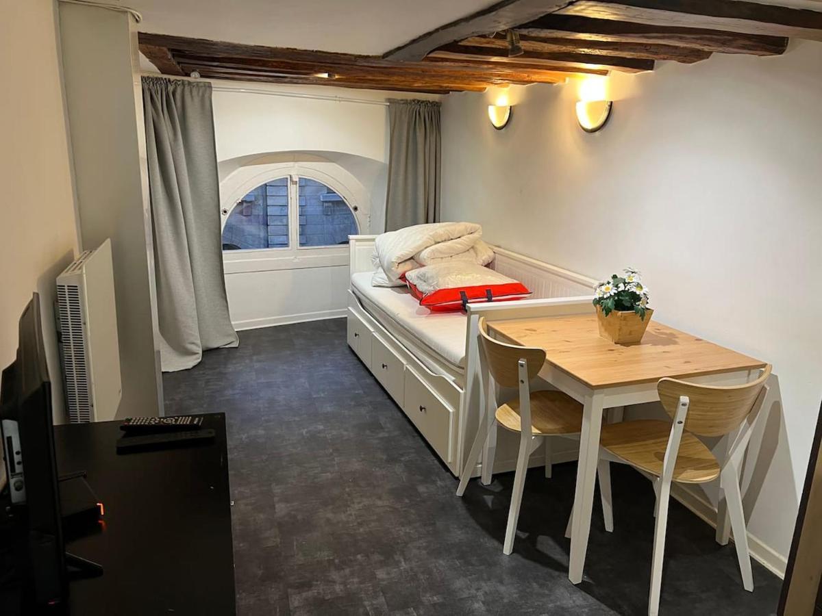 Cosy Arc De Triomphe Champs Elysees Bail Mobilite Paris